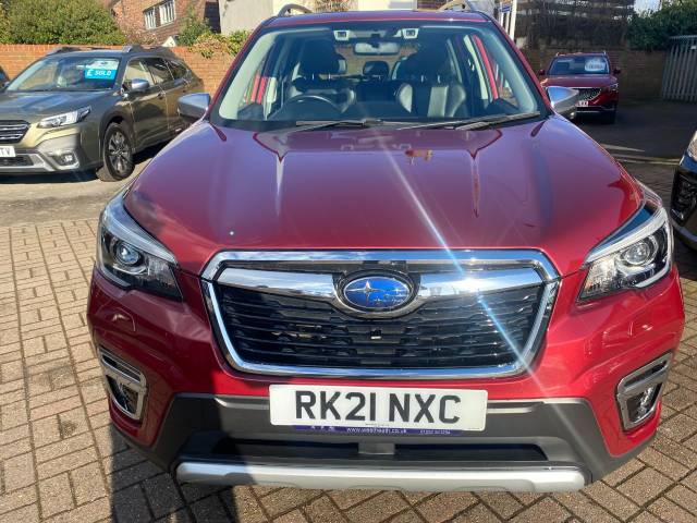 Subaru Forester 2.0i e-Boxer XE Premium 5dr Lineartronic Estate Petrol Red